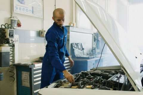 Автоэлектрика — иллюстрация