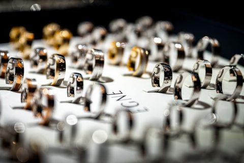 Ломбарды — иллюстрация