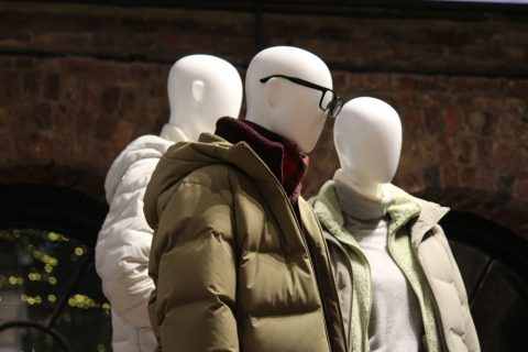 Верхній одяг — ілюстрація
